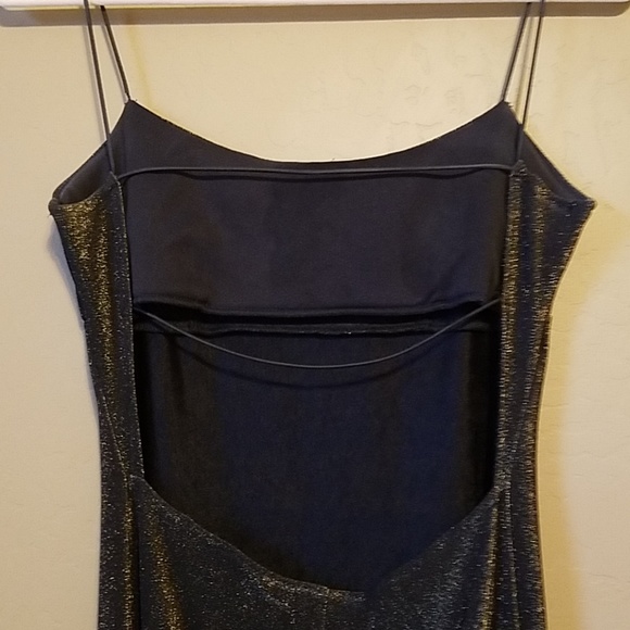 City Triangles beautiful evening gown - Picture 5 of 7